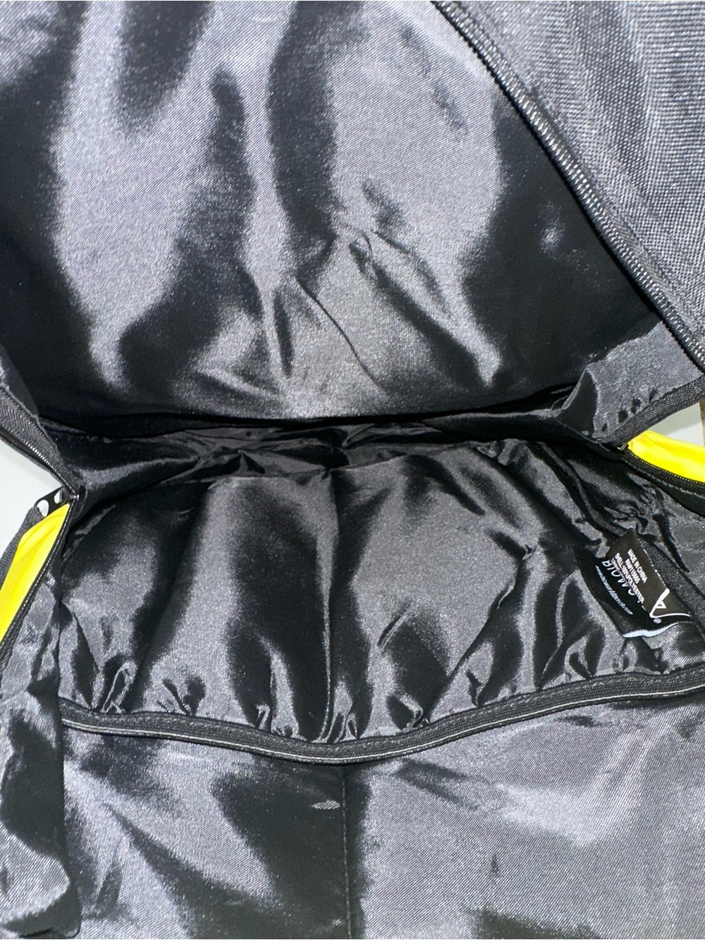 Pokémon Pikachu Backpack Black Yellow Anime School Bag BioWorld 2022 - Picture 7 of 8